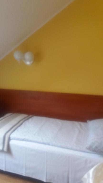 Gosciniec Sloneczny Hotel Drzonków Eksteriør billede