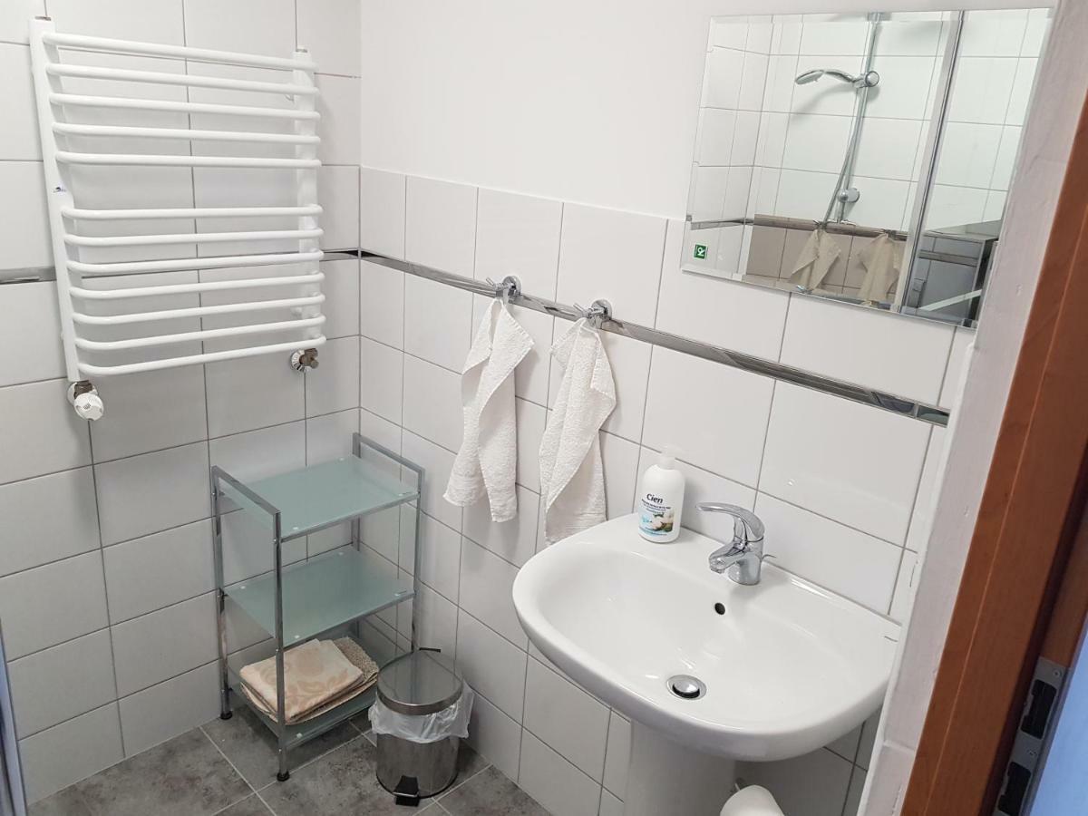 Gosciniec Sloneczny Hotel Drzonków Eksteriør billede