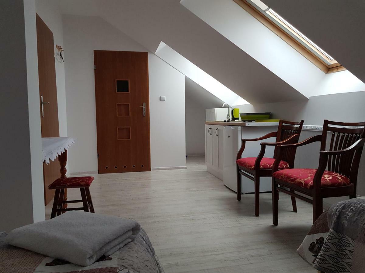 Gosciniec Sloneczny Hotel Drzonków Eksteriør billede